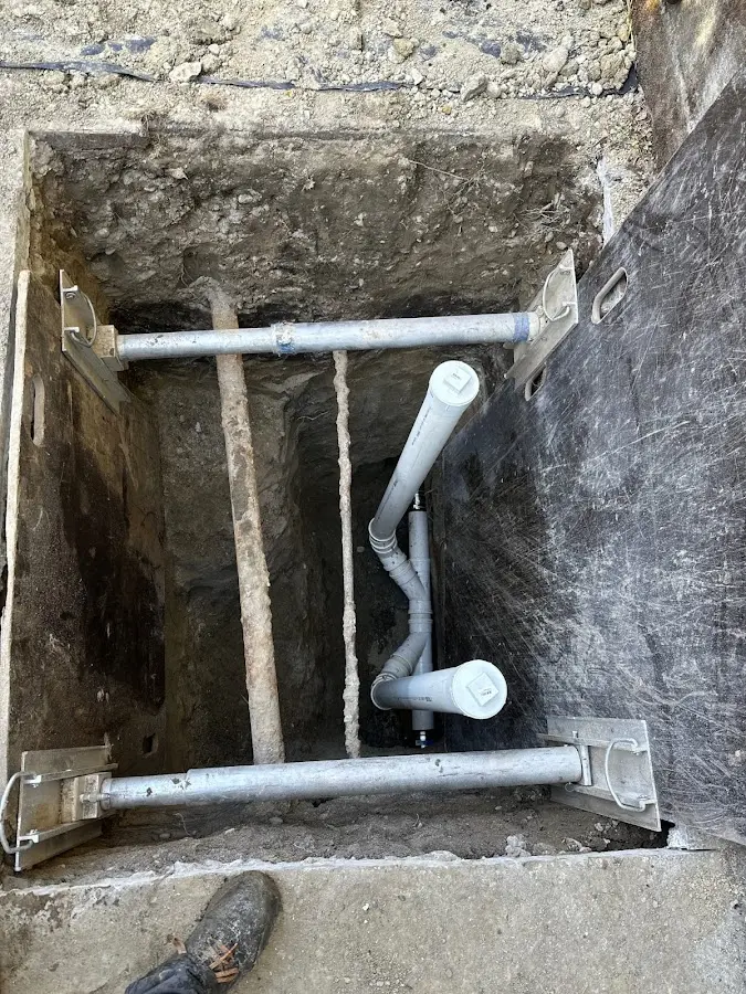 Experienced plumber completing Gas Line Repair work in Berkley